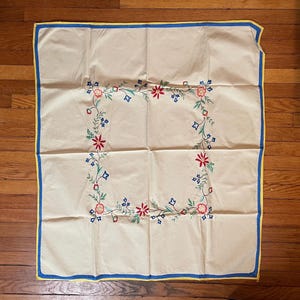 Vintage Embroidered Floral Tablecloth, Table Linens
