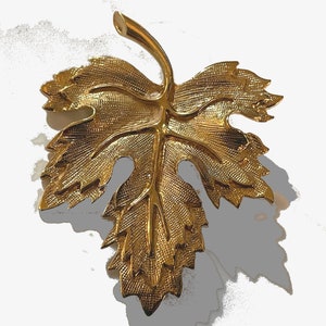 Vintage Cast Metal Golden Leaf Brooch Autumn Jewelry
