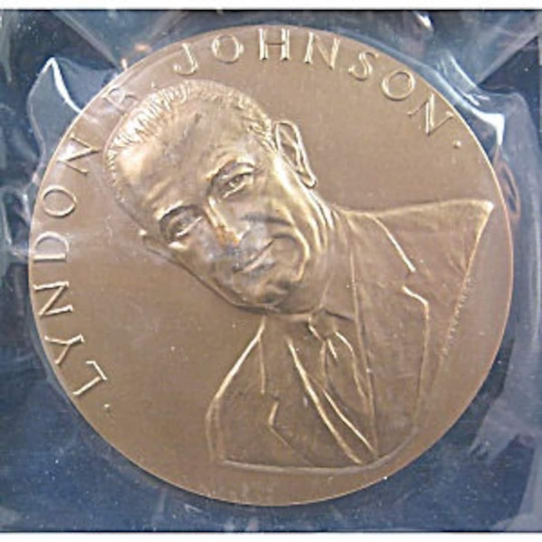 MIB 1963 リンドン・ジョンソン大統領就任銅メダル - Etsy 日本