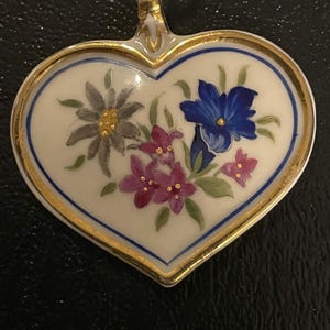 Handbeschilderde Bavaria bloemen harthanger, vintage sieraden, porseleinen hanger, Waldershof, cadeau voor haar, cadeau voor vrouwen, lieverdhanger