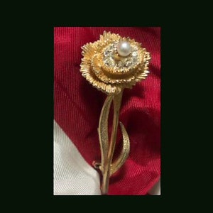 Vintage BSK Dimensional Floral Pin
