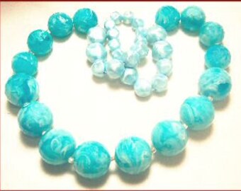 Vintage Plastic Marbled Aqua Bead Necklace