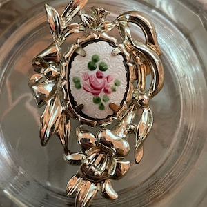 Vintage verzierte Guilloche Emaille Rose Brosche