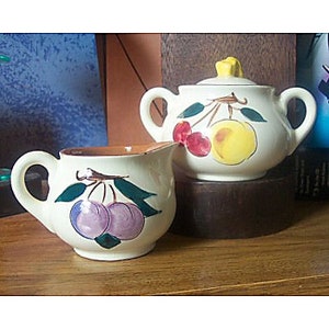 Vintage Stangl FRUIT Lidded Sugar and Creamer Set - Hand-painted Pottery Collectibles