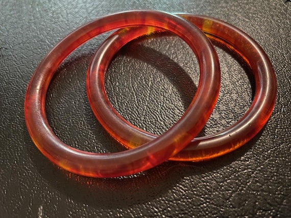 Vintage Translucent Stacking Marbled Bakelite Spa… - image 1