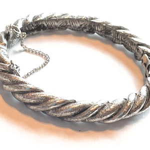 Signed Vintage Les Bernard Hinged Bangle Bracelet