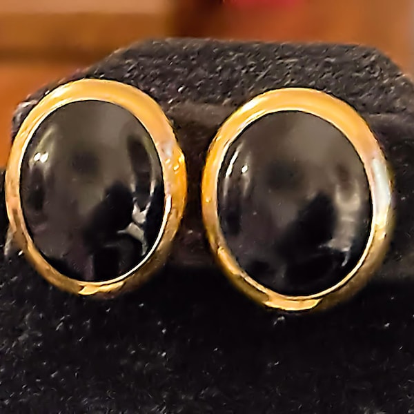 Vintage Napier Earrings Adjustable Screw Back Black Onyx Cabochon Goldtone Bezel Setting