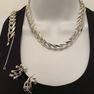 Vintage Coro Silvertone 3-piece Jewelry Set, Necklace Bracelet Earrings Set, Vintage Costume Jewelry, Signed Jewelry, Jewelry for Her