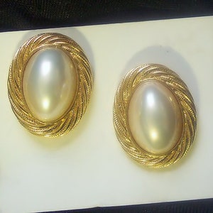 Vintage Oval Faux Pearl Pierced Earrings, Earrings for Her, Gifts for Women, Birthday Gifts