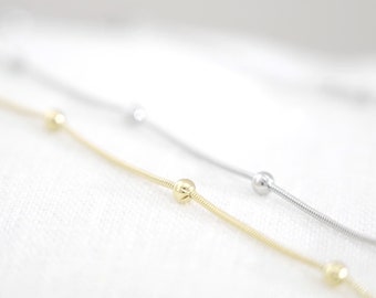 Gold or silver bead necklace, minimalist chain necklace, layered necklace trend, delicate gift for women, chic and elegant jewelry