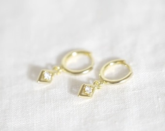 Gold-plated Alice earrings, mini gold diamond hoop earrings, dangling earrings, women's gift, zircon stone jewelry, minimalist chic trend