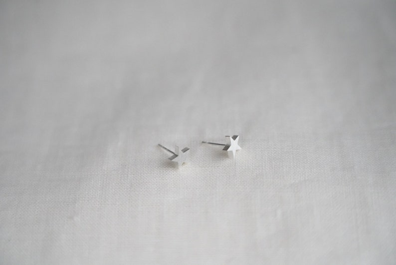 Star earrings gold and silver plated, trendy minimalist chips, fancy woman's gift, simple gold star stud jewelry image 6