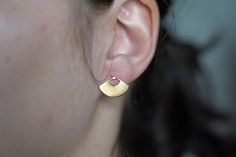 Romy earrings gold plated silver half circle golden fan women's gift chic jewelry modern minimalist original chips image 2