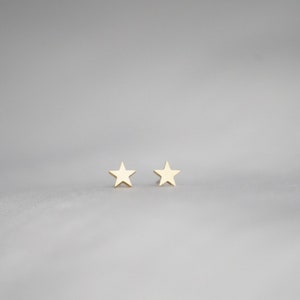 Star earrings gold and silver plated, trendy minimalist chips, fancy woman's gift, simple gold star stud jewelry image 3