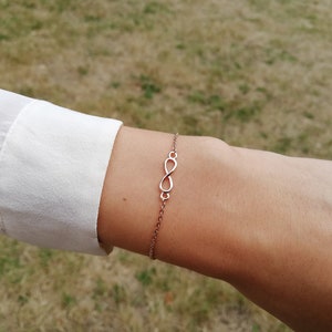 Bracelet Infinity plaqué or argent ou rose infini signe vie espoir femme bijou minimaliste cadeau tendance fantaisie moderne image 5