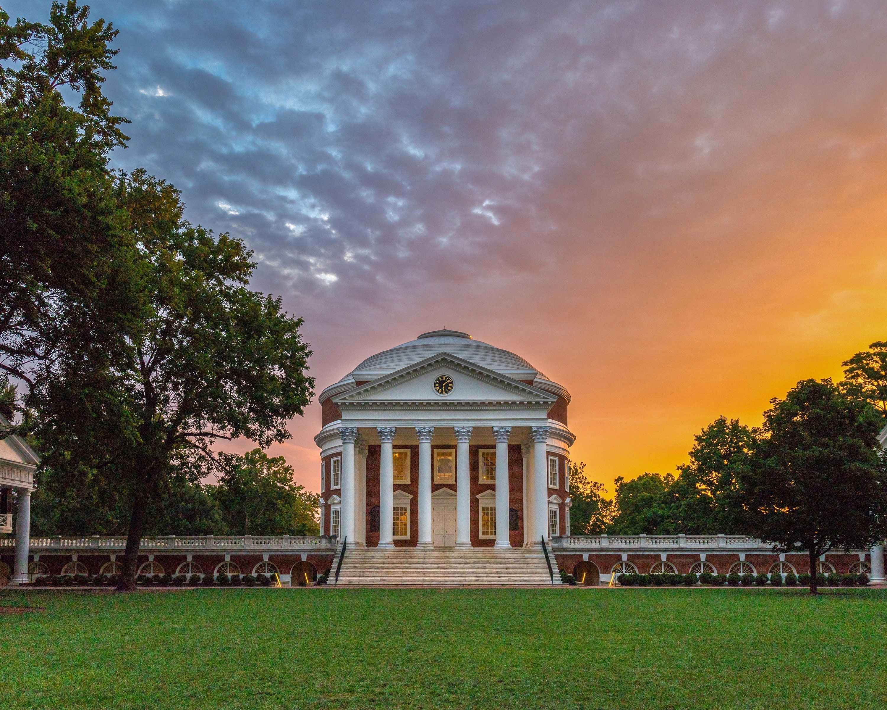 Uva Lawn Days 08 - b6p76wz