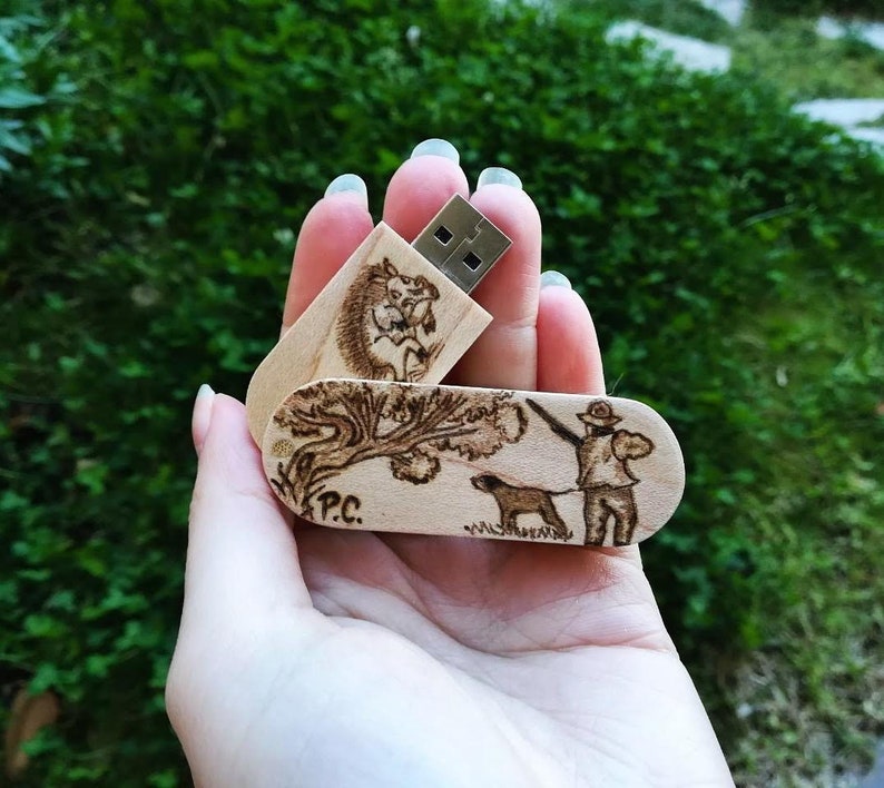 8Gb USB Gift for All Occasions Wood Flash Drive with Laser Engraving Leaf 8Gb Bamboo USB Flash Drive with Rounded Corners