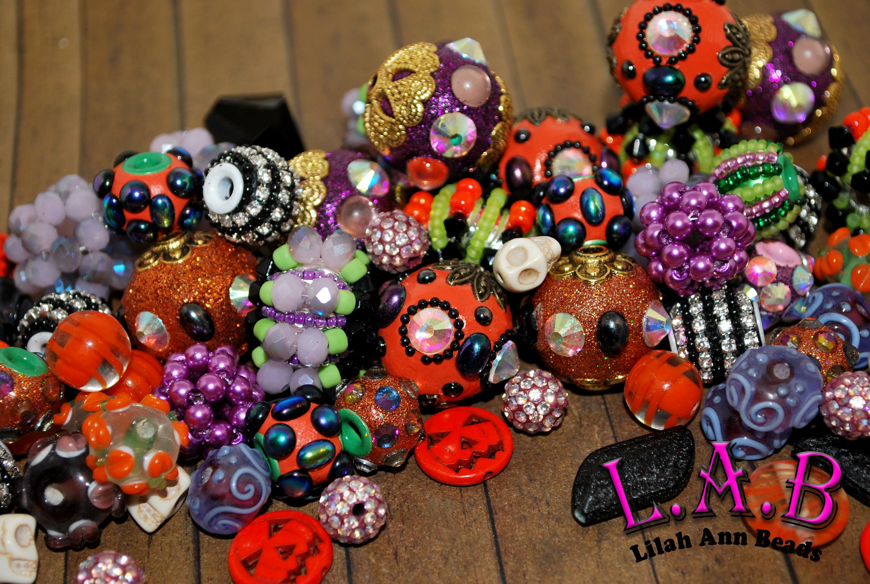 Halloween 30 Piece Lilah Ann Bead Mix Handbeaded Focal Etsy