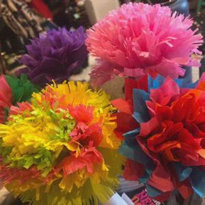 30 mini fiori di carta velina Fiori Fiesta, fiori di carta velina, fiori messicani, fiori messicani teschio di zucchero Dia de Los Muertos immagine 12