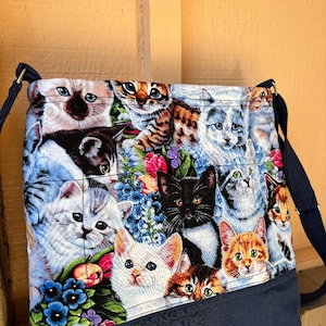 Cat&#39;s Quilted Crossbody Bag