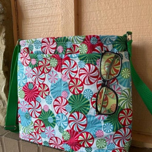 蝶のキルティングトートバッグ - Etsy 日本