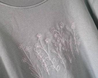 WILDFLOWER EMBROIDERED SWEATSHIRT, Organic Sweatshirt, Vegan Sweatshirt, Wildflower Sweatshirt, Wildflowers