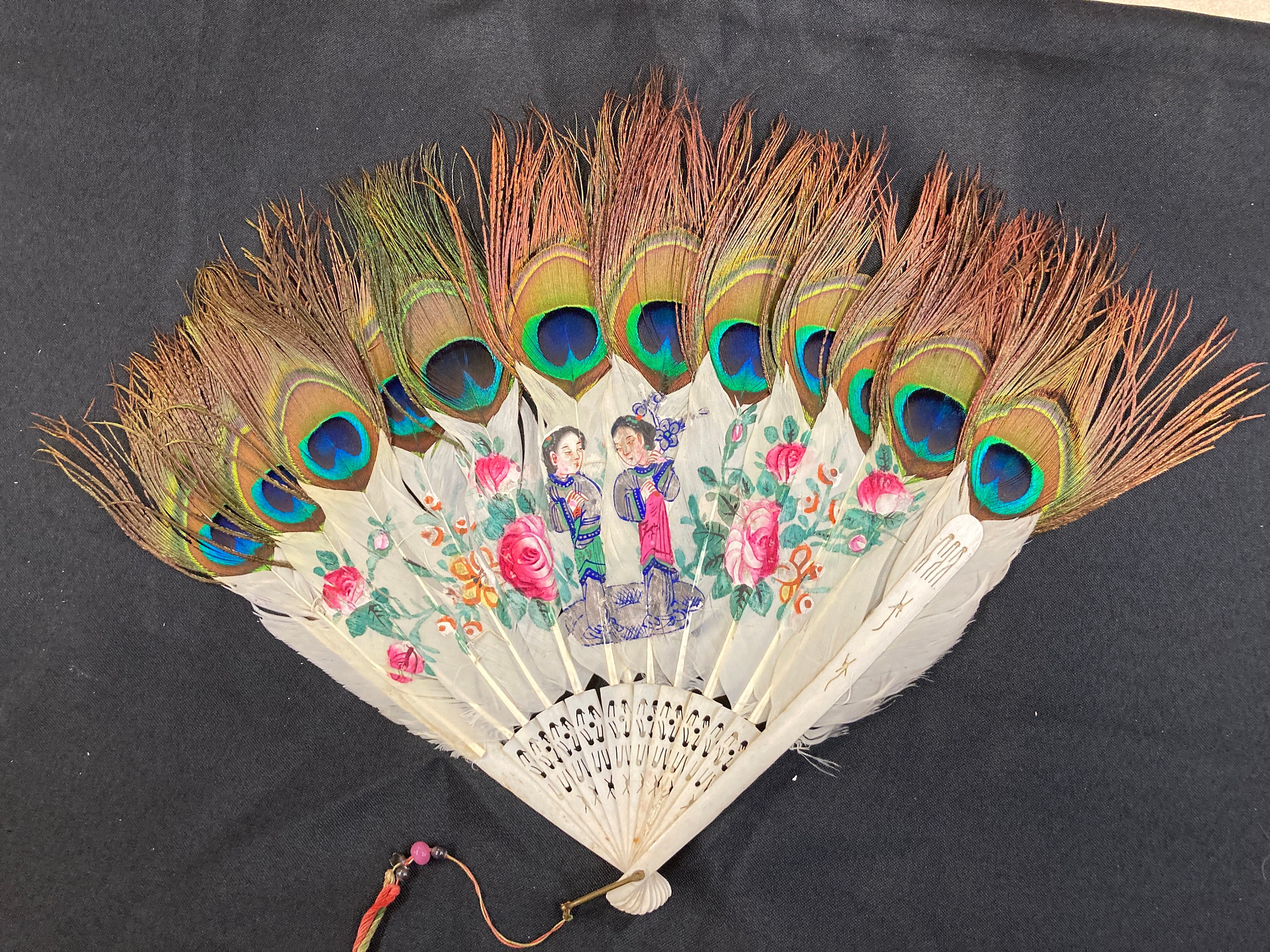 Antique French Hand Fan, 78 cm Span, Black Ostrich Feather and Tortois –  Antiques & Uncommon Treasure