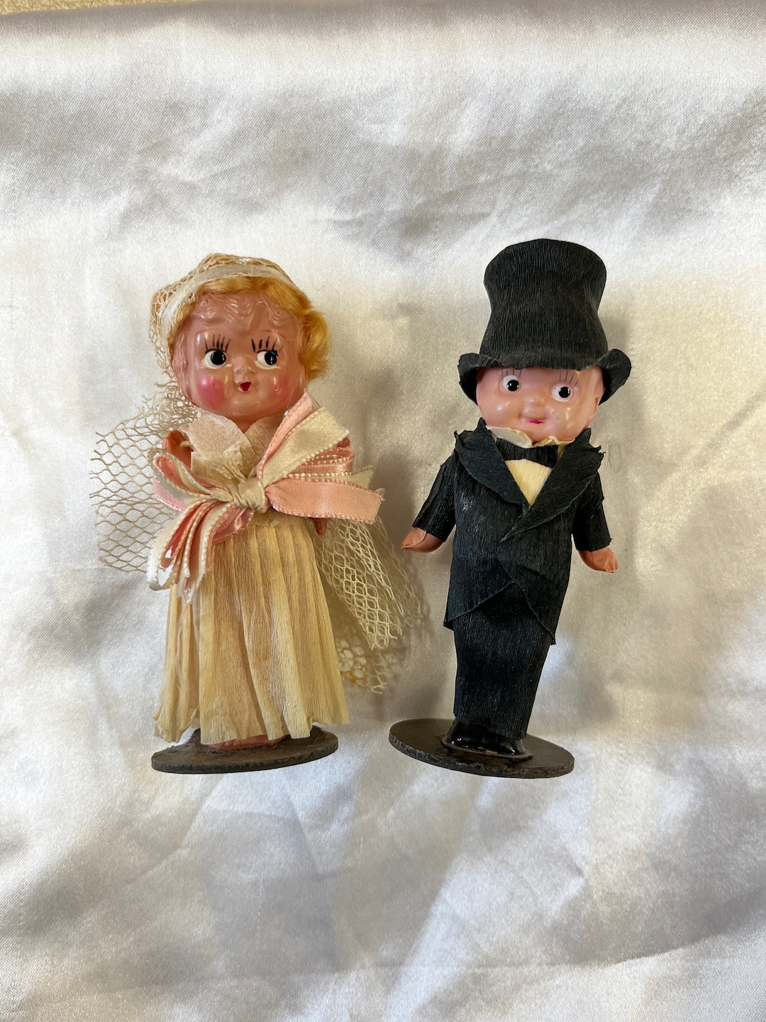 Rare petit celluloid représentant un kweepie infirmière