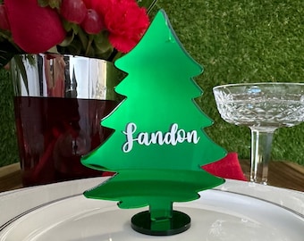 Tarjeta de mesa navideña personalizada con diseño de árbol de Navidad / Tarjeta de invitado personalizada / Decoración navideña en acrílico verde efecto espejo / Grabado / Impreso