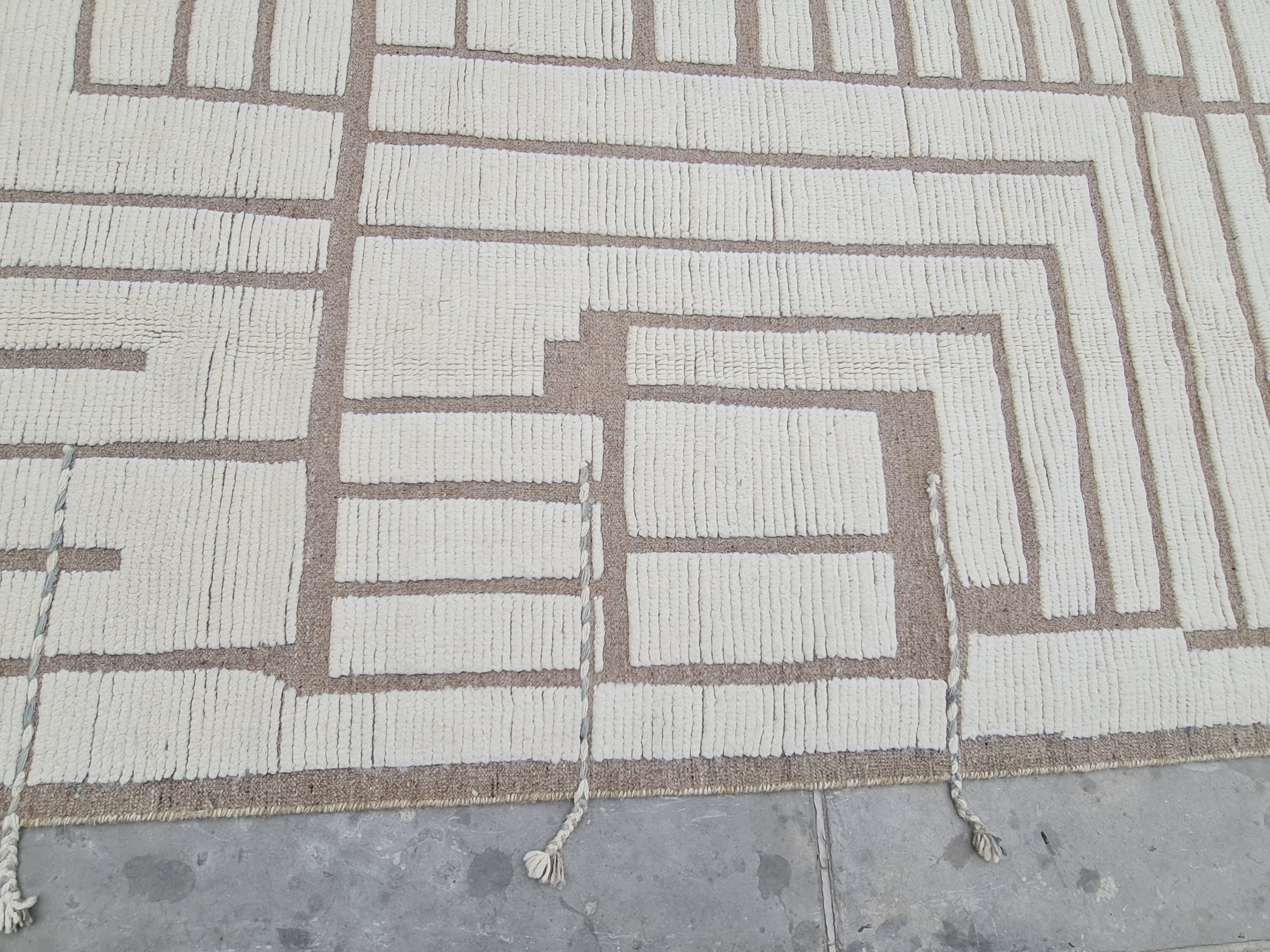 White Labyrinth Rug Texture White and Brown Rug, Labyrinth Rug, One of a Kind Rug, Unique Rug ...