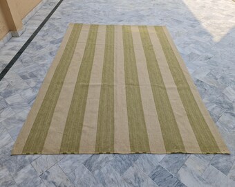Green and beige rug, boho rug, tribal rug, flatweave rug, dhurrie rug, kilim rug, living room rug, bedroom rug, wool rug, 6x9 rug, 4x6 rug