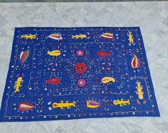 Geborduurd kelimwollen vloerkleed, blauw gebloemd vloerkleed, aangepaste maten