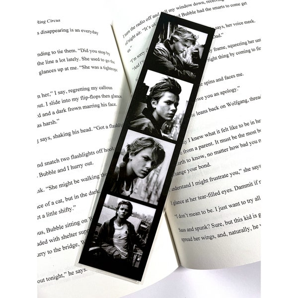 RIVER PHOENIX Laminated Photo Strip Bookmark or  Mirror Decoration!