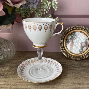 Tipsy Anne - Queen Anne Tipsy Cocktail Teetasse - Vintage Teetasse Weinglas - Teetasse auf einem Weinstiel - Champagner Teetasse
