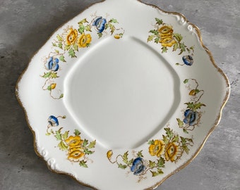 Royal Albert Cake Plate ‘Crown China’ (Perfectly paired with a 3 tier cake stand to complete your vintage look)