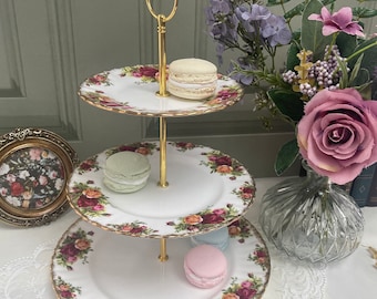 Vintage Royal Albert ‘Old Country Roses’ 3 Tier Cake Stand