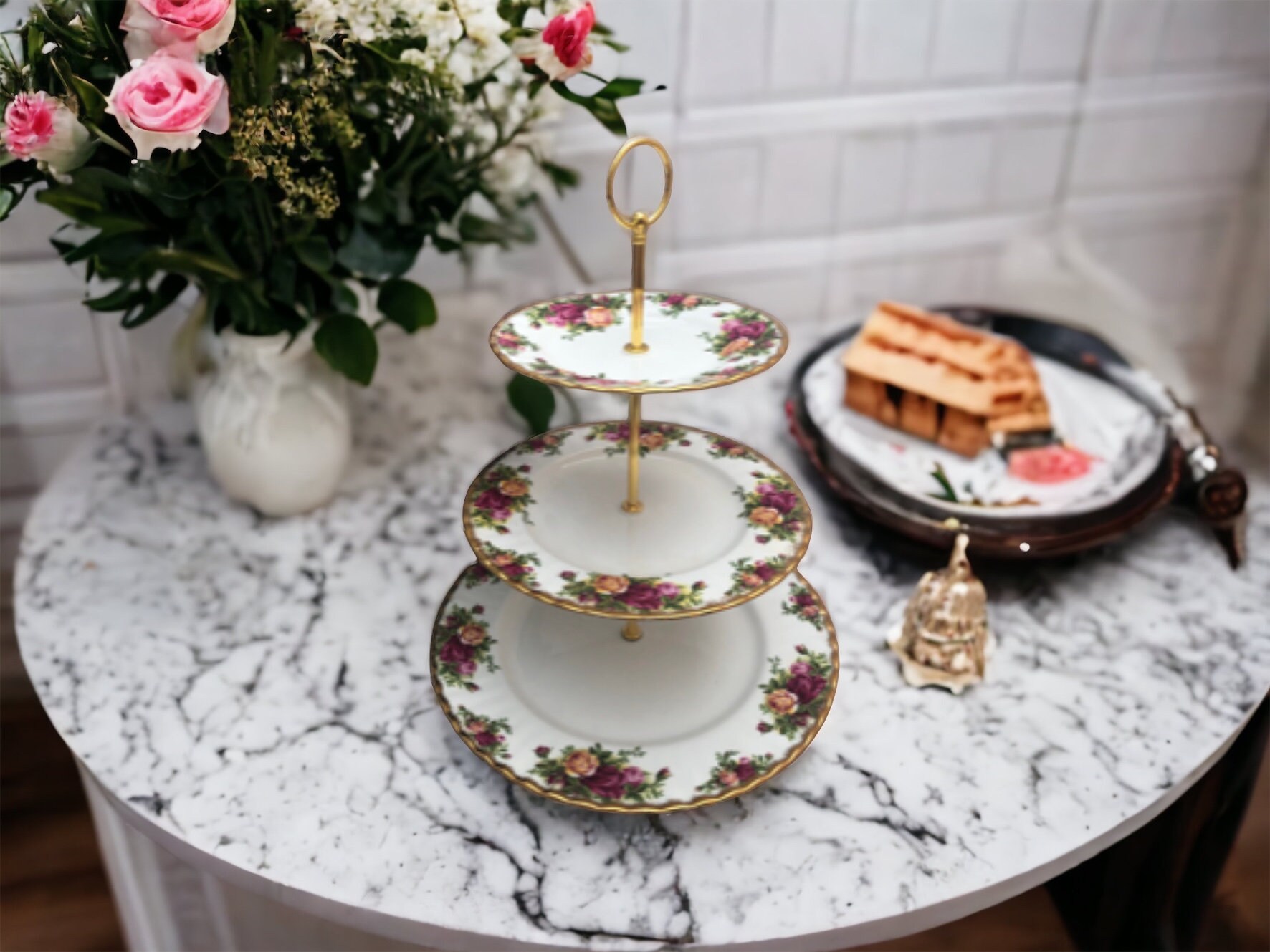 Old country roses cake cheap stand