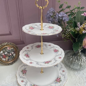 Royal Albert ‘Tranquillity’ Gold 3 tier cake stand (Perfect Mothers Day Gift, Birthday, Vintage Tea Party, Baby Shower)