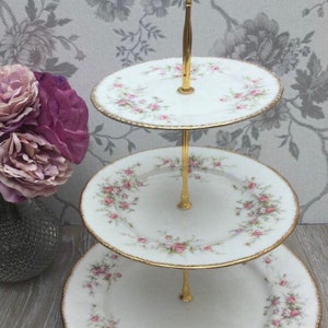 Royal Albert/Paragon Cake Stand ‘Victoriana Rose 3 Tier Cake Stand - Perfect for parties, vintage weddings, baby showers, hen doo’s