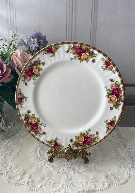 De Tijdloze Charme van Engels Servies met Rozen () De Tijdloze Charme van Engels Servies met Rozen