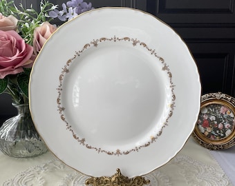 Royal Worcester 'Gold Chantilly' 10.5 Inch / 27cm Dinner Plate - Vintage Bone China Plate | Replacement Dinner Plate | White and Gold Design