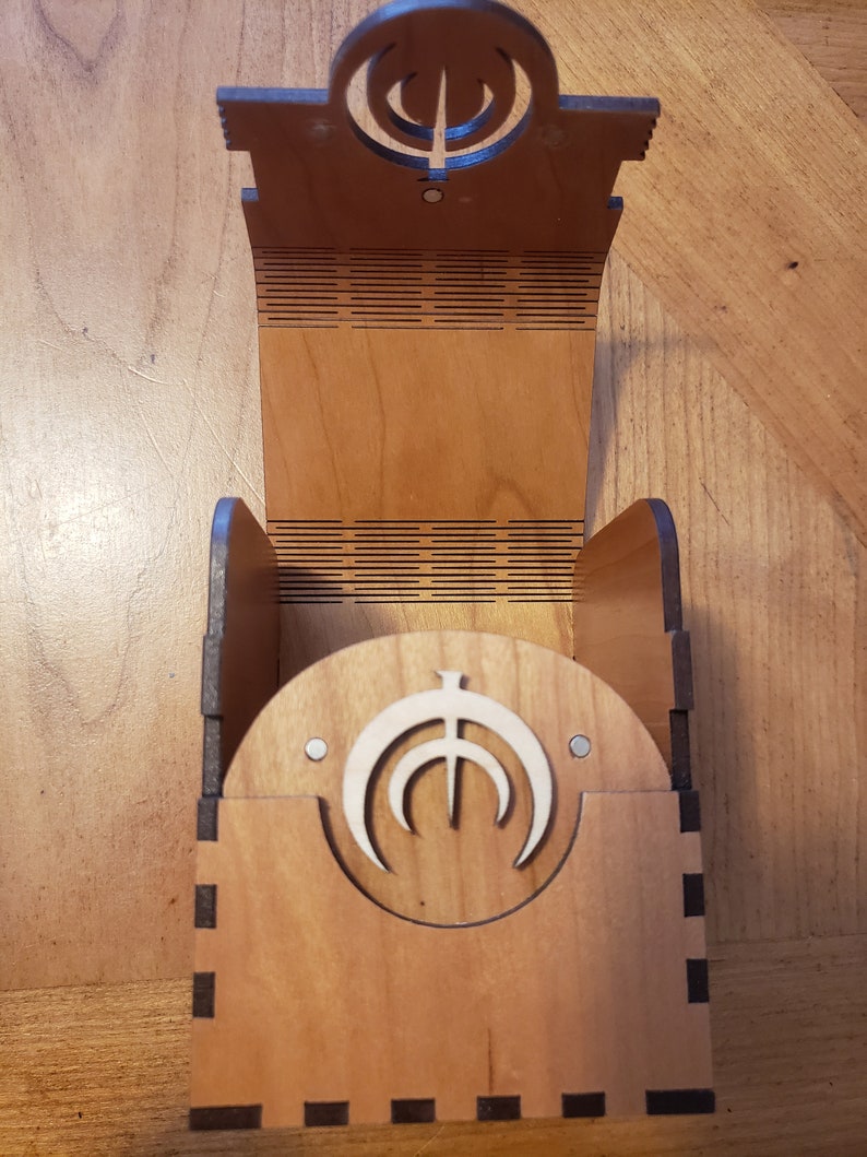 Free Shipping Magnetic Commander Deck Box