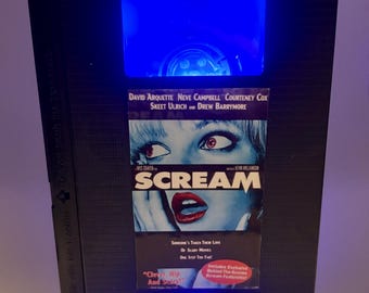 Scream VHS Lamp, Drew Barrymore, Night Light, Ghostface, Custom VHS Tape Lamp, 90s Horror, VHS Horror, Horror Gift, Gift for Movie Lover
