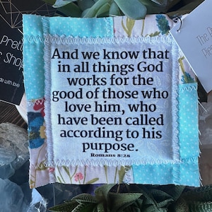 Pocket Prayer Quilt - Romans 8:28 - Prayer Quilt - Wooden Cross - Bible Verse - Religious Gift - Baptism Gift - Communion Gift