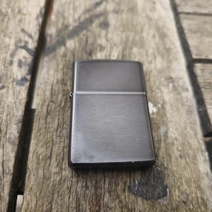 zippo lighter vintage,,,,1997