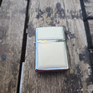 Encendedor Zippo vintage de 1996