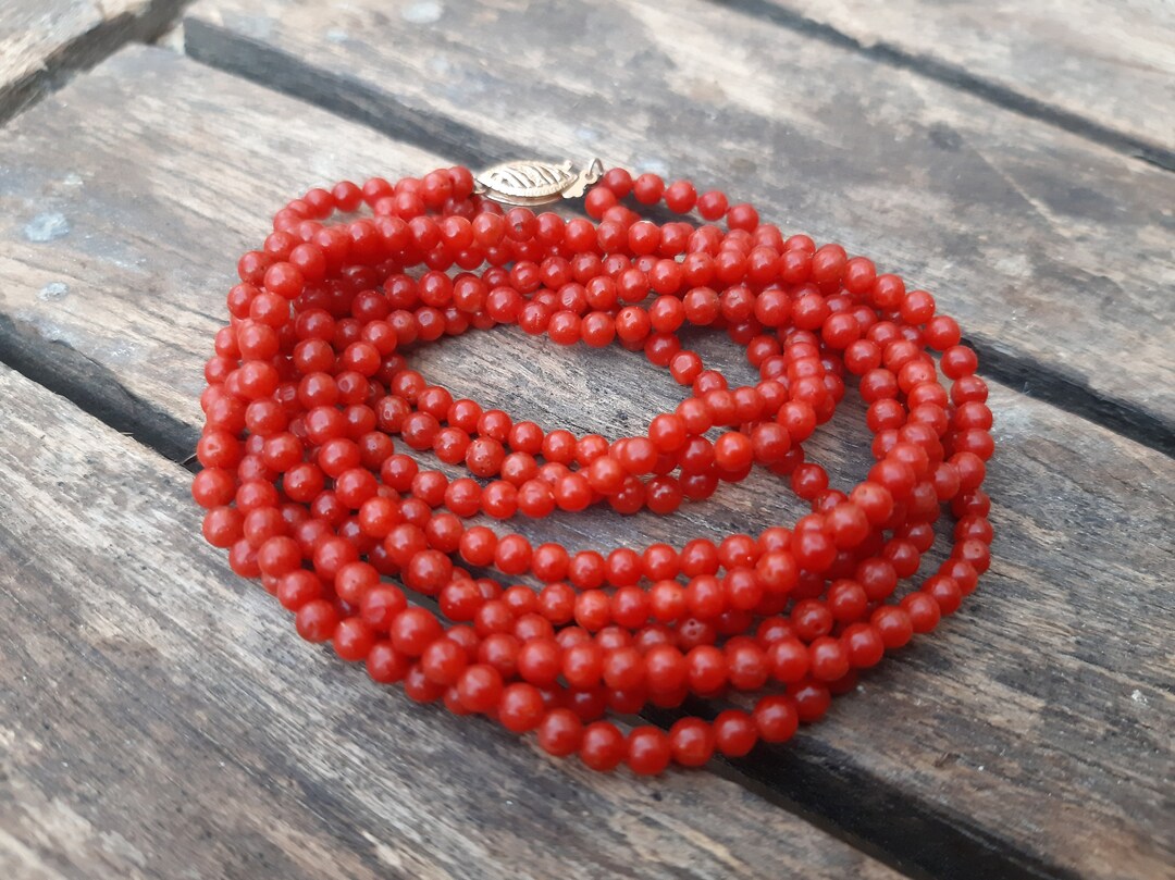Lot De Trois Colliers Vintage En Corail - Style Années 1900, Parfait Pour Un Look Rétro