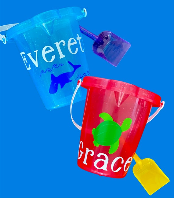 Beach pail best sale and shovel set