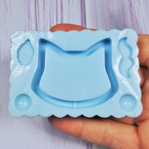Cat Shaker silicone mold for resin creations