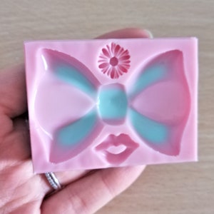 Big Bow silicone mold for resin and polymer clay creations